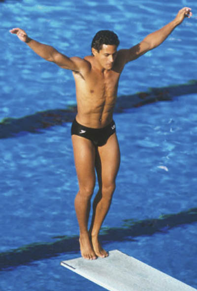 A négyszeres olimpiai bajnok Greg Louganis